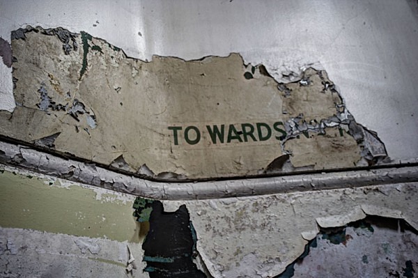 Cambridge Military Hospital urbex urban exploration cmh bleeding doors military hospital