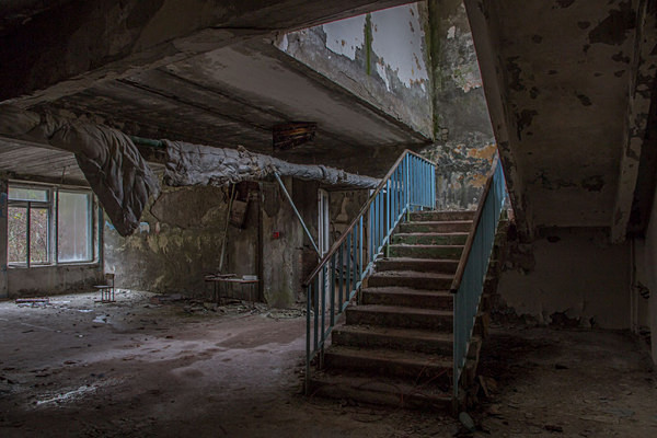 Chernobyl Pripyat Dugar Radar urbex Urban Exploration Ukraine Reactor no4  Chernobyl Nuclear Power Plant Pripyat Ghost Town Ferris Wheel Bumper Cars