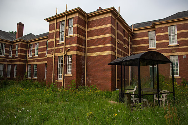 WHITCHURCH HOSPITAL (CARDIFF COUNTY ASYLUM) Cardiff City Asylum Welsh Metropolitan War Hospital  National Health Service Urbex Urban Exploration pete