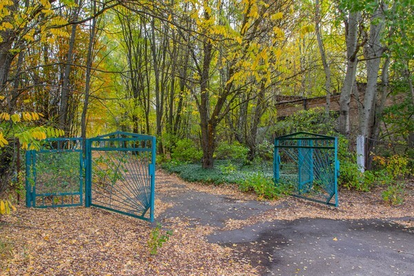 Pripyat Graveyard - Chernobyl, Pripyat & Duga Radar