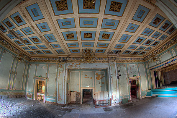 Wellington Rooms Liverpools Irish Centre The Wellington Rooms Edmund Aikin urbex urban exploration Irish Centre JKF bar liverpool Heritage