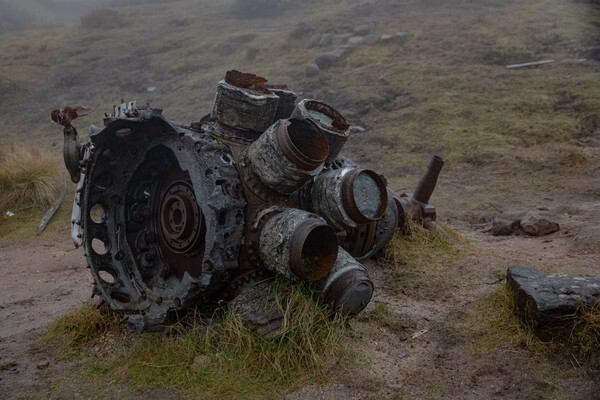 Bleaklow plane crash Glossop Derbyshire Boeing RB-29A 44-61999 Higher Shelf Stones Peak District