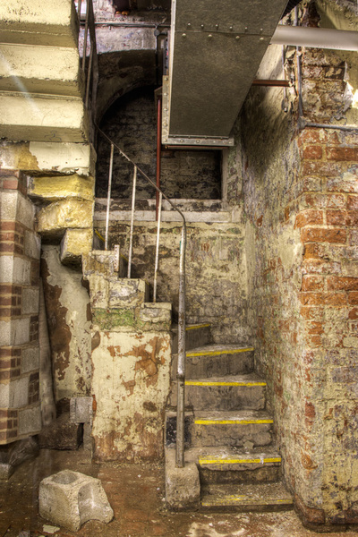 shrewsbury prison urbex urban exploration The Dana HM Prison Shrewsbury Category B/C prison George Riley hanging cell prison abandonded prison