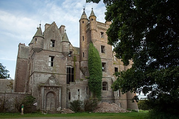 balintore castle urbex urban exploration balintore scotland