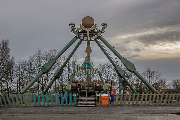 Pleasure Island Family Theme Park urbex urban exploration Cleethorpes North East Lincolnshire peter costello  DN35 0PL pleasure land Grimsby