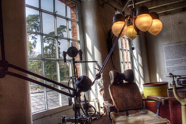 Quarry Bank Mill national trust cotton spinning quarry bank
