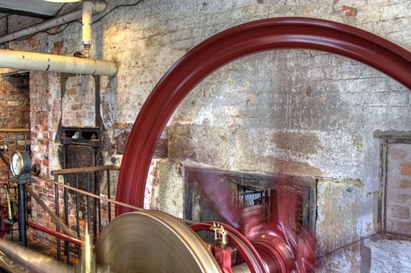 Quarry Bank Mill national trust cotton spinning quarry bank