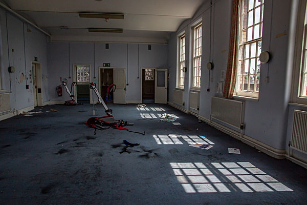 WHITCHURCH HOSPITAL (CARDIFF COUNTY ASYLUM) Cardiff City Asylum Welsh Metropolitan War Hospital  National Health Service Urbex Urban Exploration pete