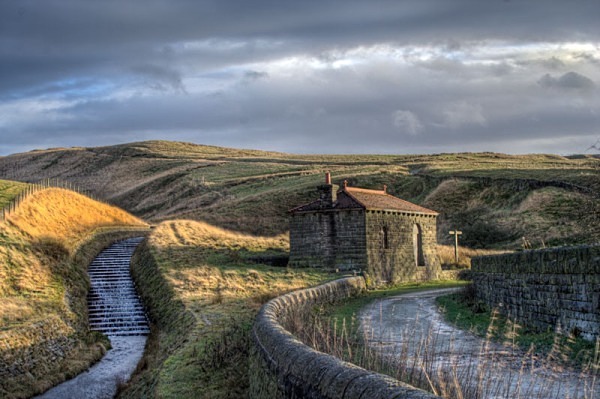 Landscape Photography landscape moorland m62 dovestone canon 100d nature saddleworth moor isle of man obolisk landscape photography peter costello