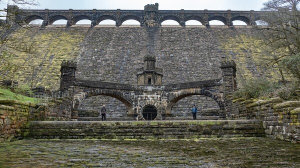 Scar Housr Reservoir - Landscapes