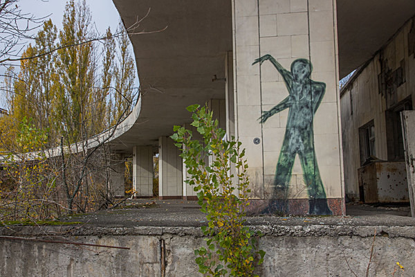 Chernobyl Pripyat Dugar Radar urbex Urban Exploration Ukraine Reactor no4  Chernobyl Nuclear Power Plant Pripyat Ghost Town Ferris Wheel Bumper Cars