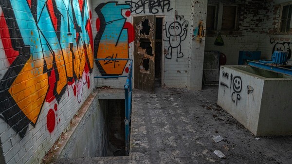 Old Pump House - miscellaneous