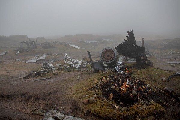 Bleaklow plane crash Glossop Derbyshire Boeing RB-29A 44-61999 Higher Shelf Stones Peak District