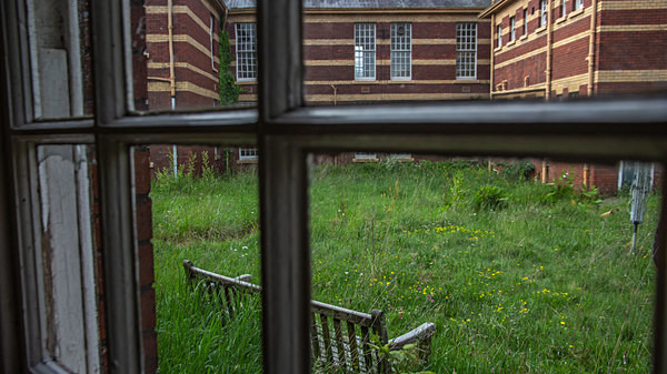 WHITCHURCH HOSPITAL (CARDIFF COUNTY ASYLUM) Cardiff City Asylum Welsh Metropolitan War Hospital  National Health Service Urbex Urban Exploration pete