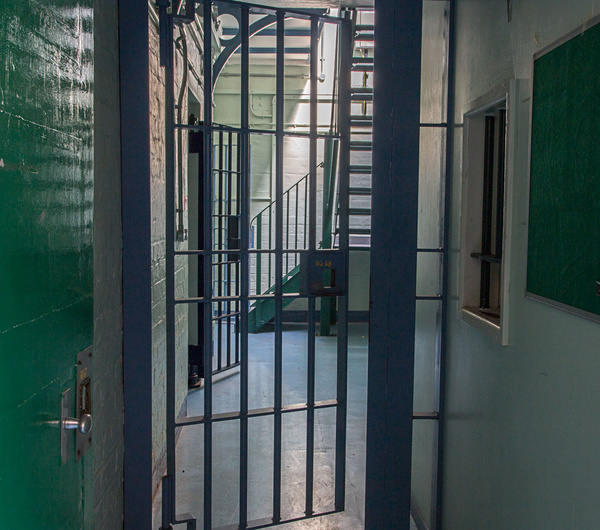 shrewsbury prison urbex urban exploration The Dana HM Prison Shrewsbury Category B/C prison George Riley hanging cell prison abandonded prison