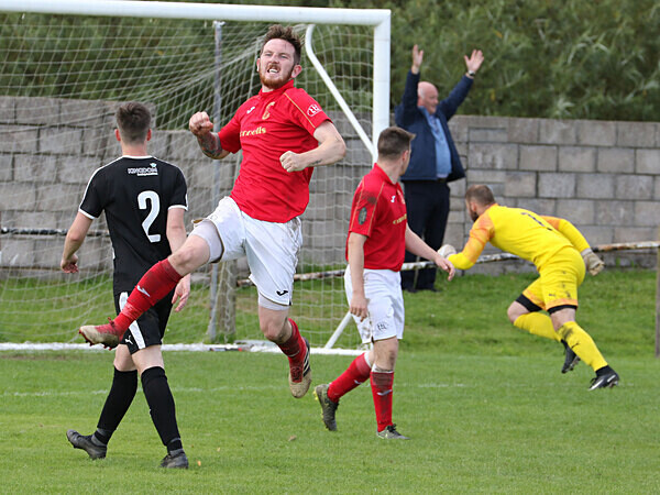 Get In There! - Fitba