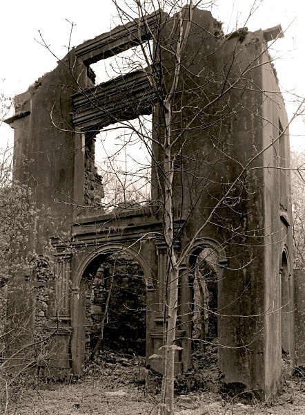 BRYNKIR, Dolbenmaen, Caernarvonshire 2005