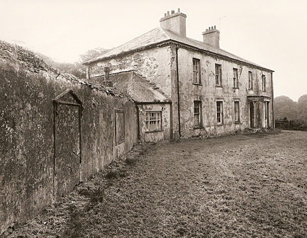 Notes on COURT / CWRT, Llanychaer, Pembrokeshire 2010 - PEMBROKESHIRE