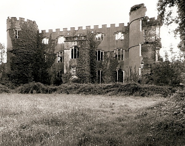 RUPERRA CASTLE, Caerphilly, Mid Glamorgan 2009 - THE GLAMORGANS