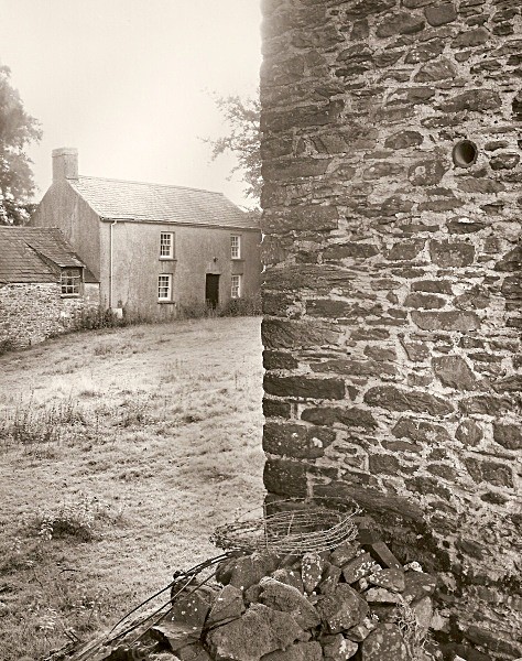 LLWYN-LL-WYD, Ceredigion 2010 - CEREDIGION FARMHOUSES