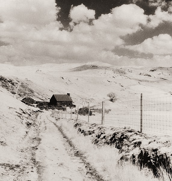 CLAERDDU COTTAGE, Ceredigion 1991 - CEREDIGION FARMHOUSES