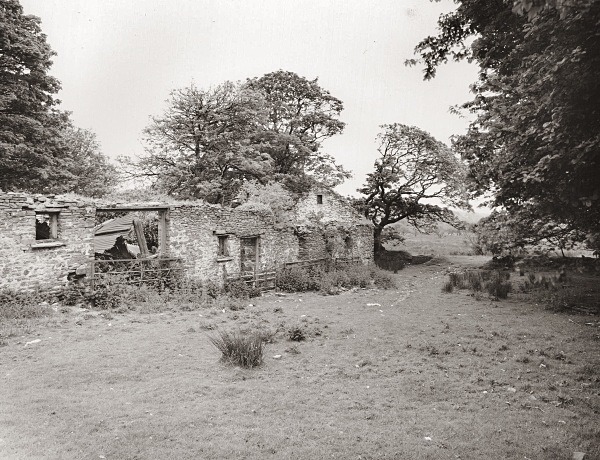 TYN RHOS, Bwlchllan, Ceredigion 2015 - CEREDIGION FARMS & COTTAGES