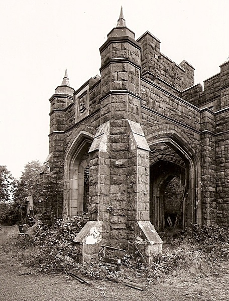 GWYNFRYN PLAS, Llanystumdwy, Caernarvonshire 2009