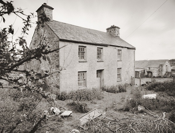 TRE-FAES-UCHAF, Bethania, Ceredigion 2015 - CEREDIGION FARMS & COTTAGES