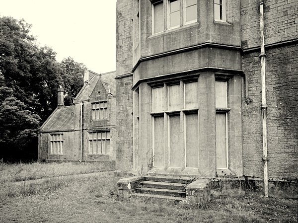 HENDREFIOLAN HOUSE, Swansea 2017 - THE GLAMORGANS