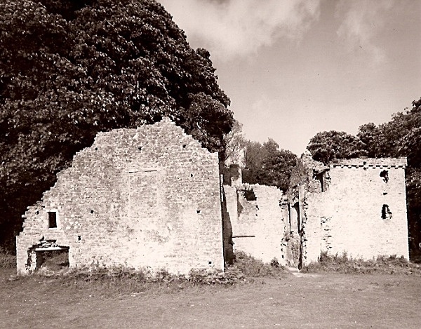 CANDLESTON CASTLE, Merthyr Mawr, Glamorgan 2009