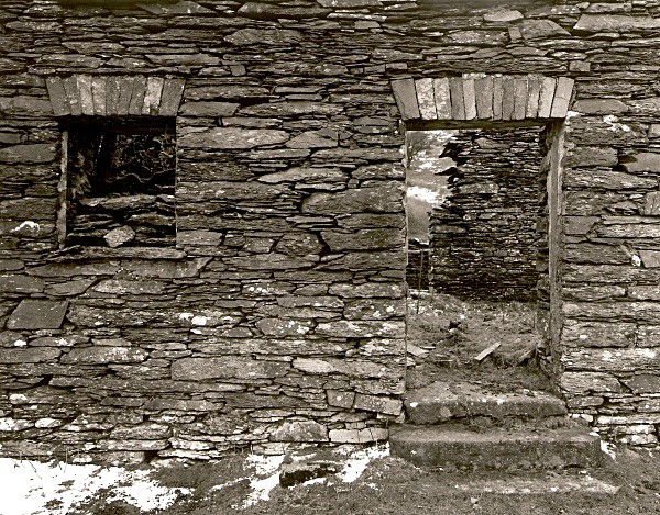 TY CANOL, Elenydd, Pontrhydyfendigaid, Ceredigion 2011 - CEREDIGION FARMS & COTTAGES