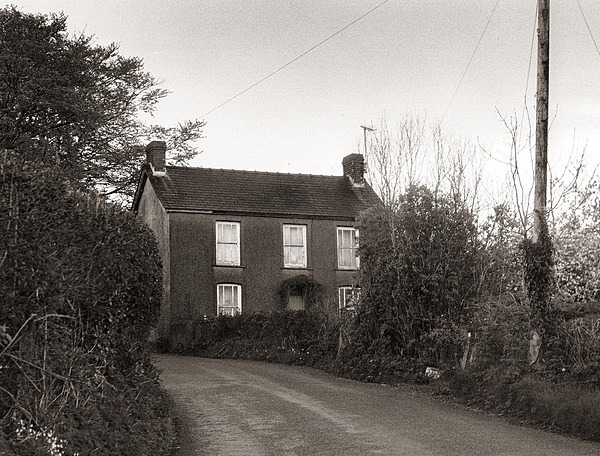 TY'N Y FFORDD, Silian, Ceredigion 2014 - CEREDIGION FARMS & COTTAGES
