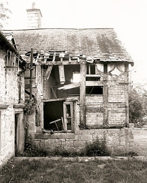 LLWYN YNN, Llanfair-Dyffryn, Denbighshire 2010 - DENBIGHSHIRE
