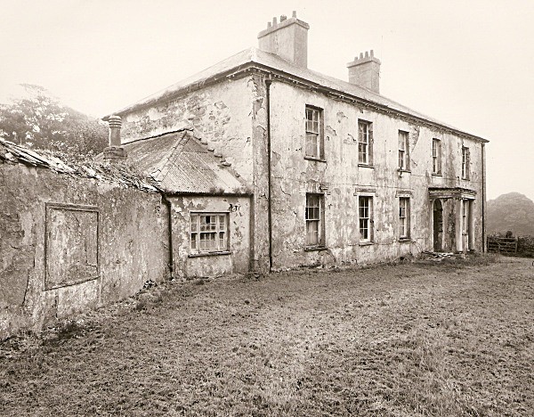 Notes on COURT / CWRT, Llanychaer, Pembrokeshire 2010 - PEMBROKESHIRE
