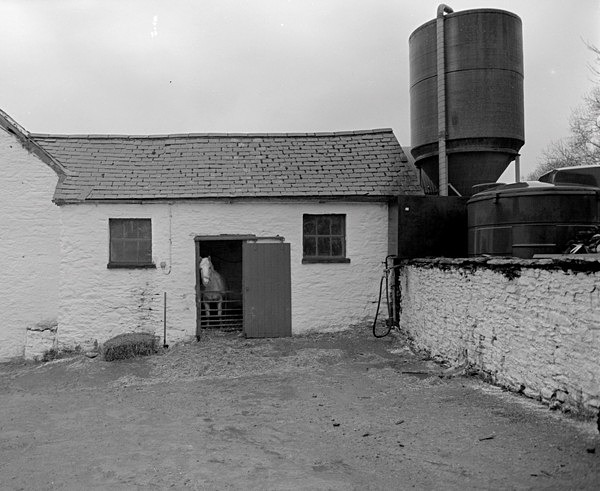 LLWYN, CEREDIGION 2015 - CEREDIGION FARMS & COTTAGES