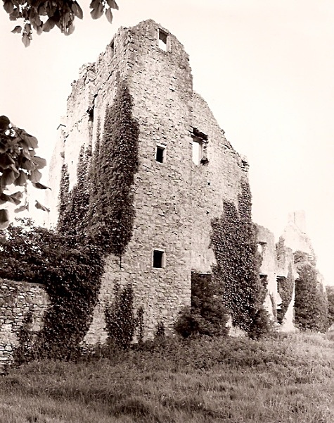 BOVERTON PLACE, Boverton, Nr Llantwit Major, Glamorgan 2009