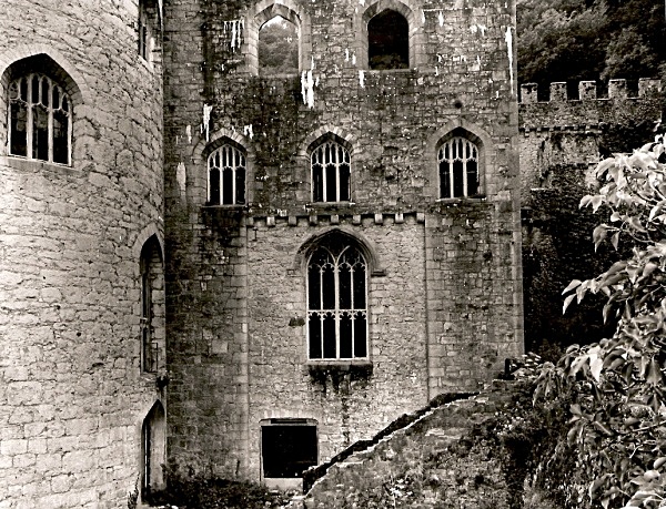 GWRYCH CASTLE, Abergele, Conwy 2005