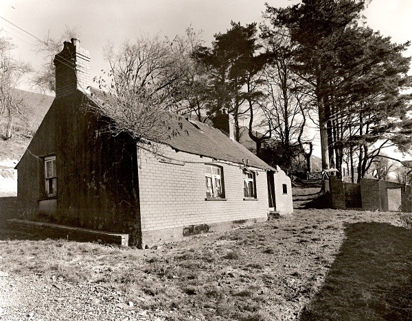 LLUEST NEWYDD, Lledrod, Ceredigion 2011 - CEREDIGION FARMS & COTTAGES