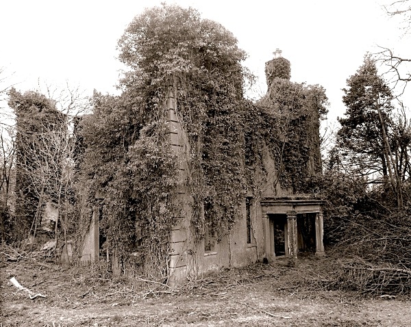 LLANSTINAN HOUSE, LLANSTINAN, PEMBROKESHIRE 2009