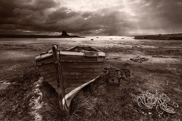 Lindisfarne - Du a Gwyn / Black and White Images