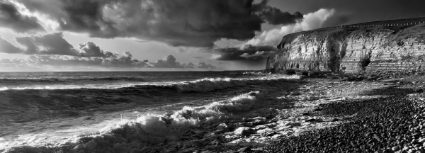 Southerndown Panoramic - Du a Gwyn / Black and White Images