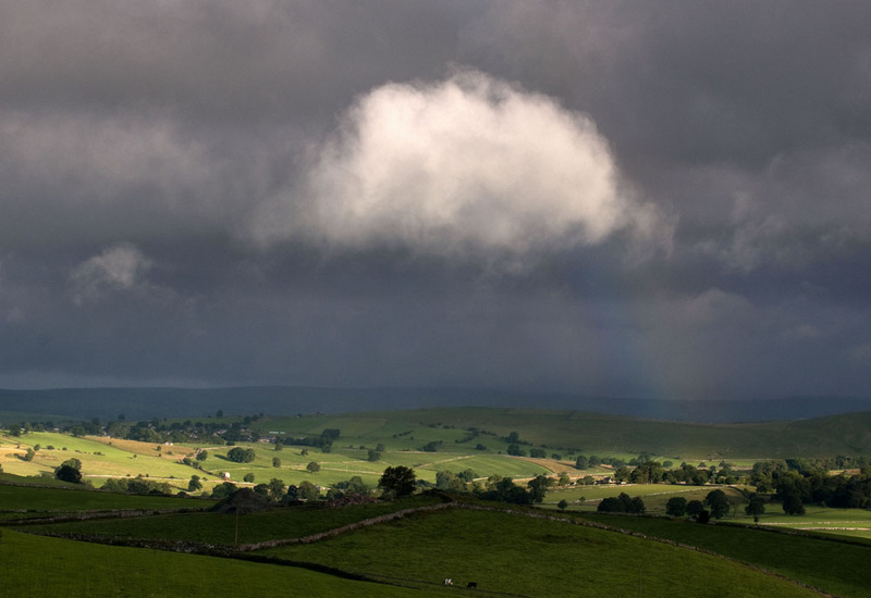 Stormy sunrise - Landscapes