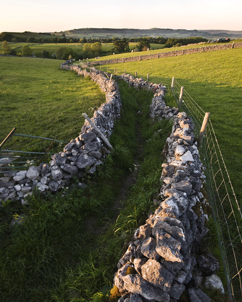 Limestone Walls Sheldon Derbyshire - Landscapes