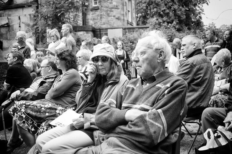Looking at me? - Street Photography