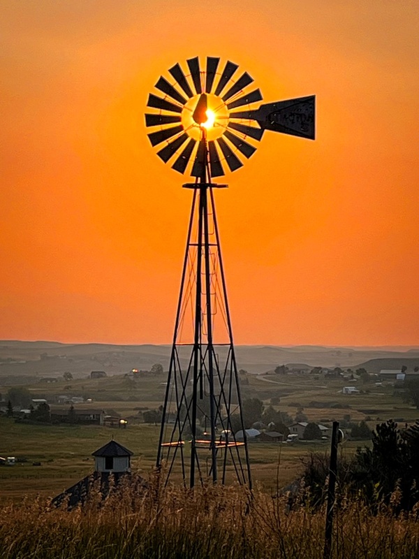 Sunrise Windmill - Wyoming 2023