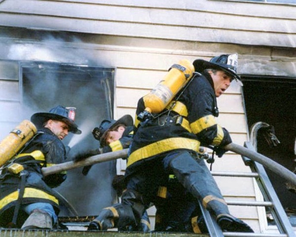 27 SI 2-2 8 - FDNY in action
