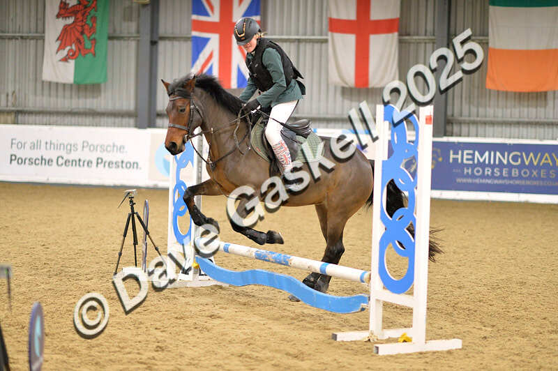 D4N_5563 - NorthcoteSun16thNov'25 Unaff.Jumping AvailableUntil16thDec'25