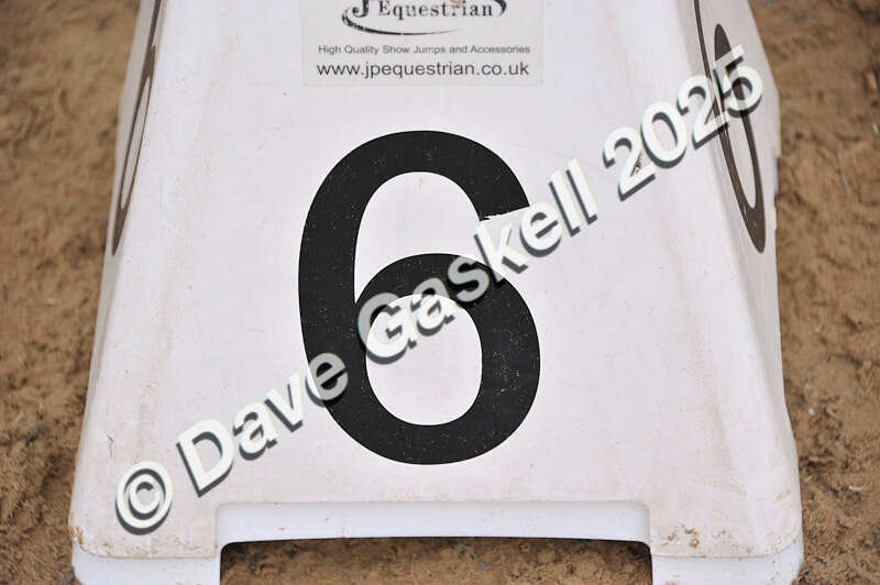 D8F_4273 - Northcote14thSept'25 Unaff.Jumping (JuniorsClassesOnly) AvailableUntil14thOct'25
