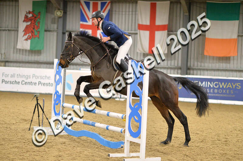 D4N_6164 - NorthcoteSun16thNov'25 Unaff.Jumping AvailableUntil16thDec'25