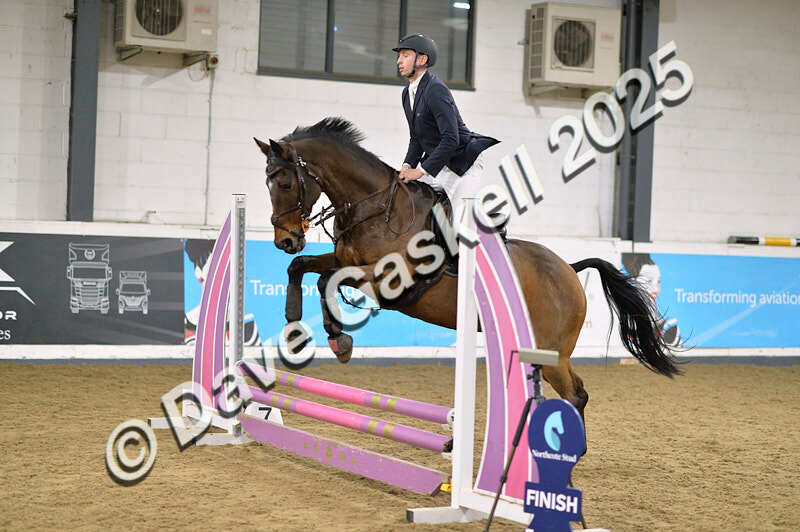 D4N_5963 - NorthcoteSun16thNov'25 Unaff.Jumping AvailableUntil16thDec'25